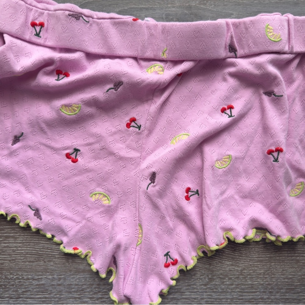 Urban Outfitters Out From Under Pink Primrose Pointelle Micro Shorts Size XL - Picture 4 of 6